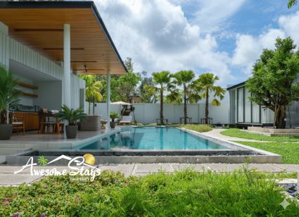 4 Bedroom Luxury Pool Villa with big Garden