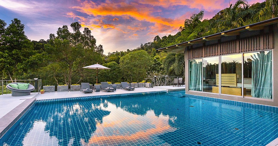 Layan Villa 4 Luxury Seaview